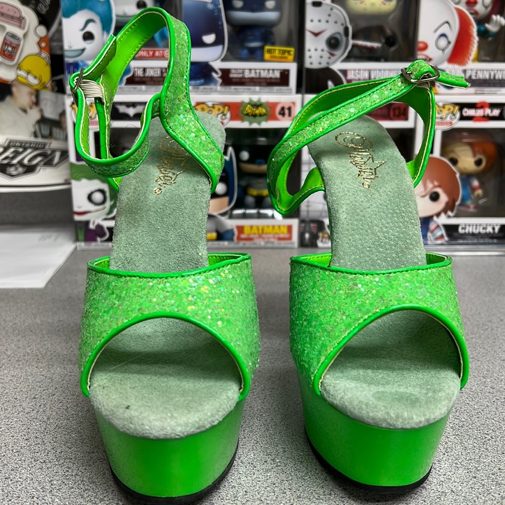 Neon green pleaser